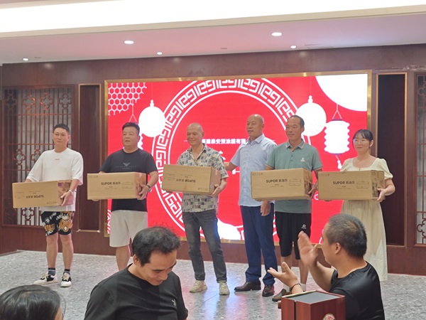 Fujian Taian Lamination Film Co., Ltd. Združitveni banket sredi jesenskega praznika, novo potovanje.